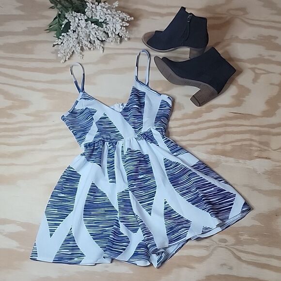 Blue and White  Romper‎ - Picture 1 of 10